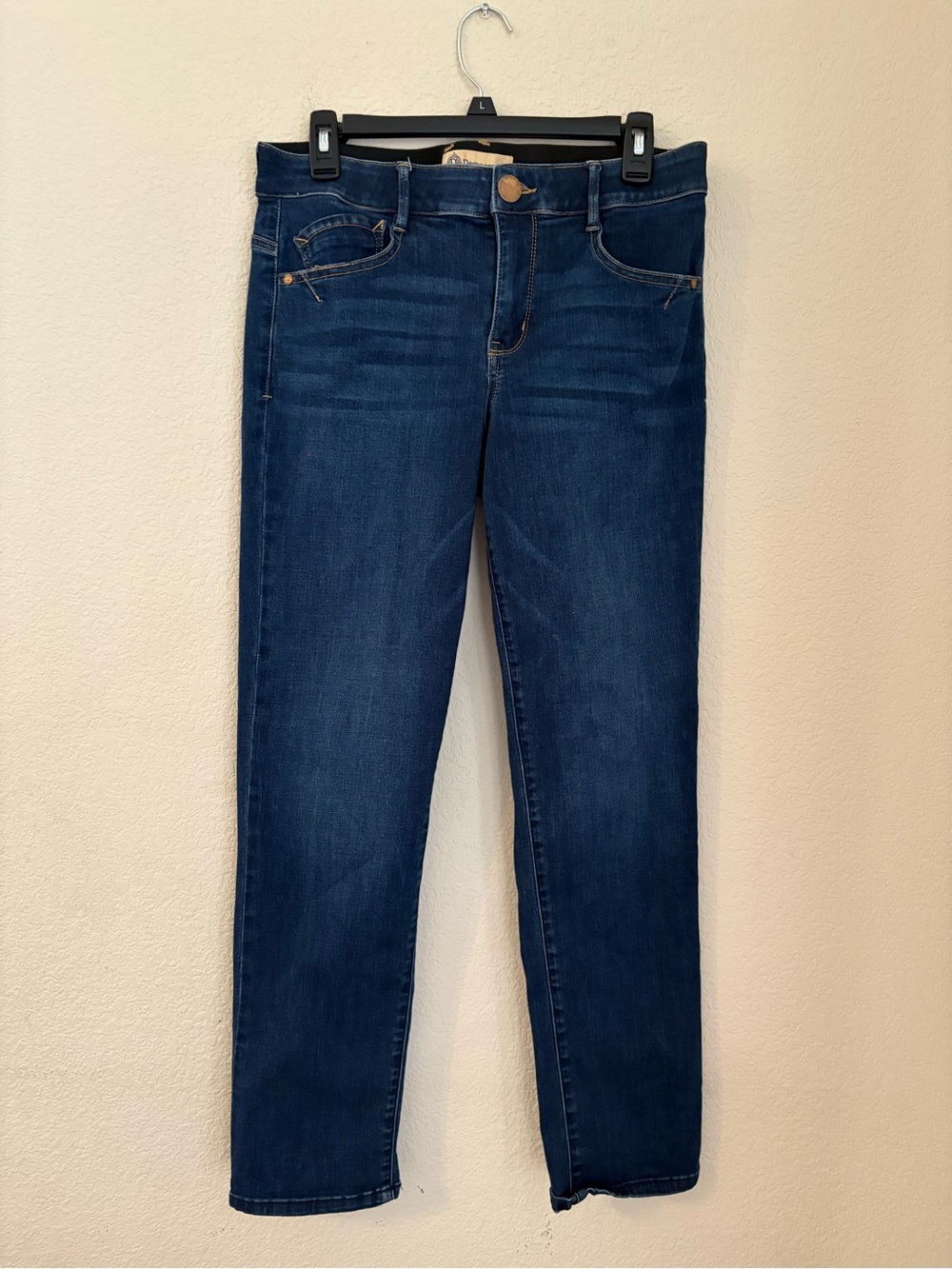 Democracy Ab Solution Size 8 Dark Wash Straight Leg Stretch Jeans